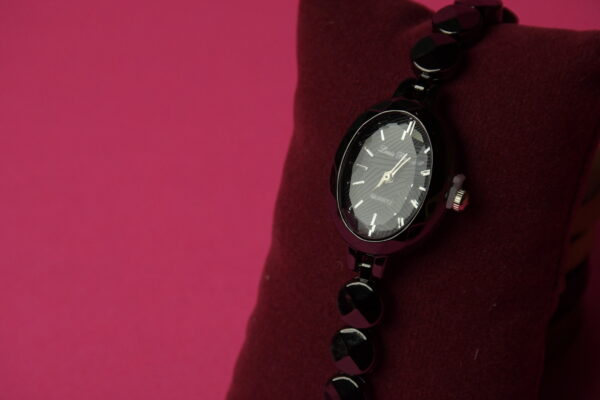 LOUIS ROMEO - Black Ladybird